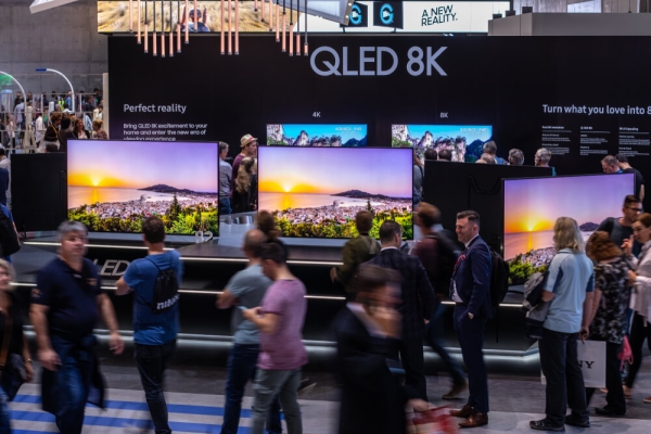 QLED 8K televízie značky Samsung.